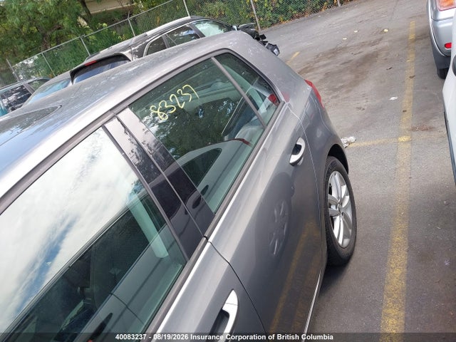 40083237 :رقم المزاد ، WVWDA7AJ1AW223080 vin ، 2010 Volkswagen Golf مزاد بيع