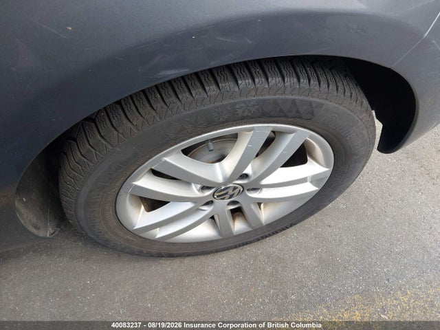 40083237 :رقم المزاد ، WVWDA7AJ1AW223080 vin ، 2010 Volkswagen Golf مزاد بيع
