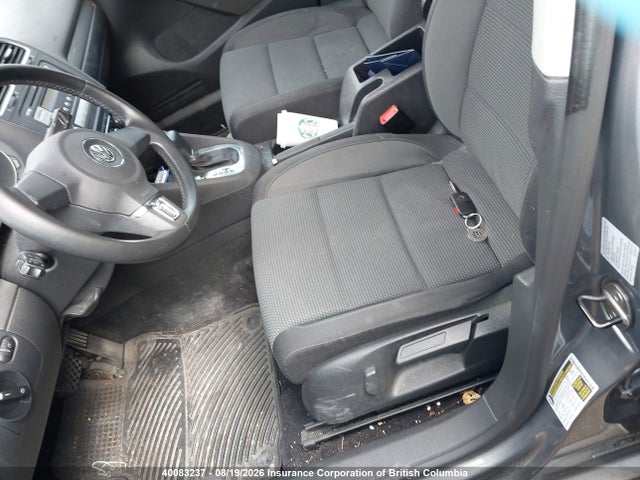 40083237 :رقم المزاد ، WVWDA7AJ1AW223080 vin ، 2010 Volkswagen Golf مزاد بيع