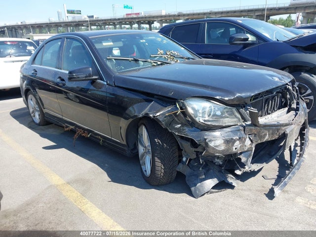 Продажа на аукционе авто 2013 Mercedes-benz C 300 4matic, vin: WDDGF8AB6DA795721, номер лота: 40077722