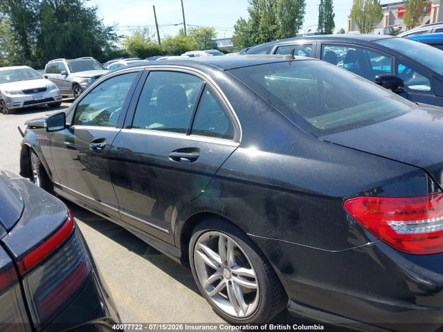 Продажа на аукционе авто 2013 Mercedes-benz C 300 4matic, vin: WDDGF8AB6DA795721, номер лота: 40077722