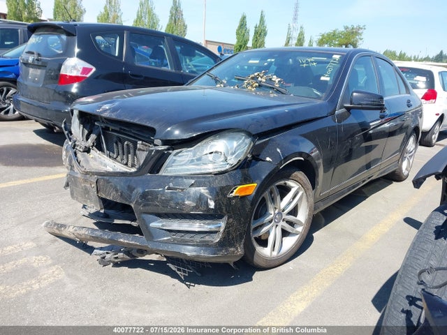 Продажа на аукционе авто 2013 Mercedes-benz C 300 4matic, vin: WDDGF8AB6DA795721, номер лота: 40077722