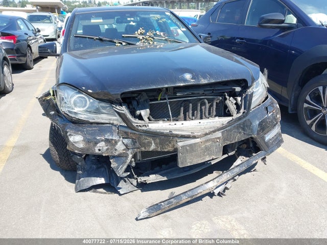 Продажа на аукционе авто 2013 Mercedes-benz C 300 4matic, vin: WDDGF8AB6DA795721, номер лота: 40077722