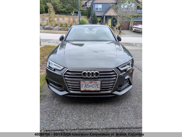 Продаж на аукціоні авто 2017 Audi A4, vin: WAUFNAF49HN058681, номер лоту: 40088709