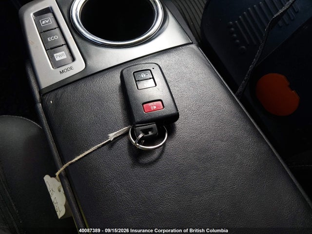 Toyota PRIUS V 2017 JTDZN3EU6HJ069562 Image 11
