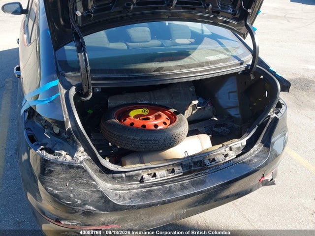 40088764 :رقم المزاد ، KMHD84LF3JU582537 vin ، 2018 Hyundai Elantra Sel/value/limited مزاد بيع