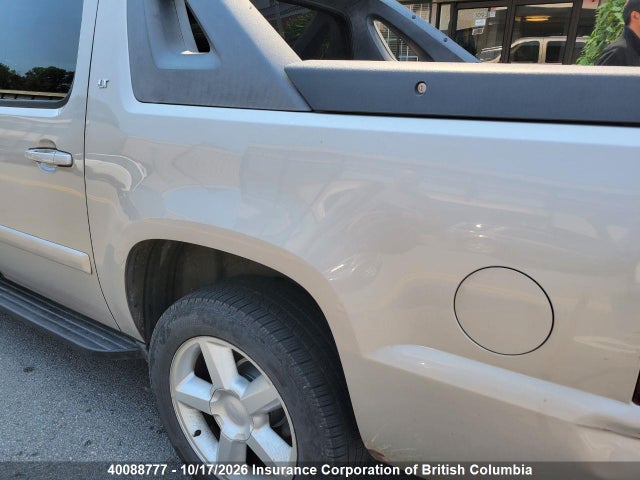 40088777 :رقم المزاد ، 3GNFK12337G241842 vin ، 2007 Chevrolet Avalanche 1500 Lt مزاد بيع