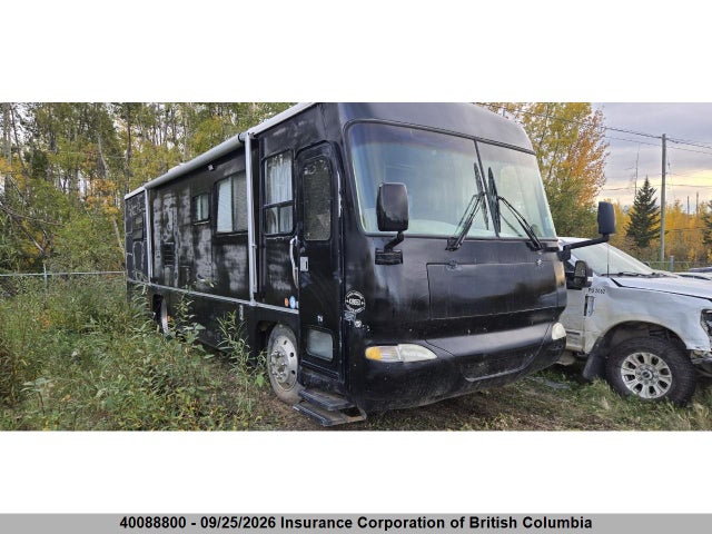 40088800 :رقم المزاد ، 4UZ6XFBC4VC899026 vin ، 1997 Freightliner Chassis X Line Motor Home مزاد بيع