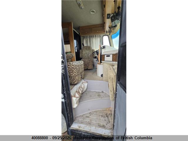 Auction sale of the 1997 Freightliner Chassis X Line Motor Home, vin: 4UZ6XFBC4VC899026, lot number: 40088800