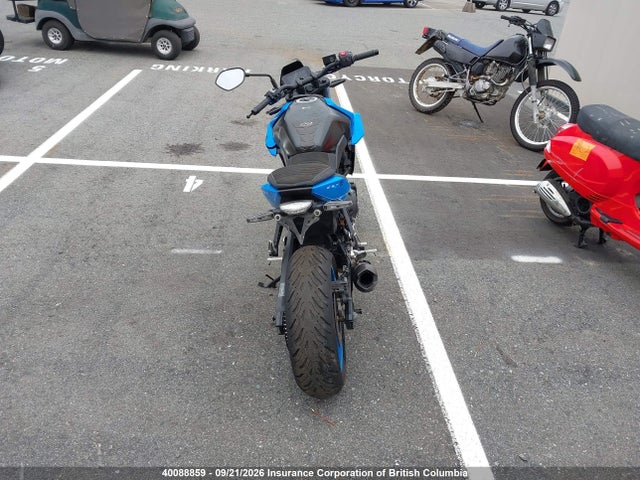 Suzuki Gsx800 R 2023 JS1EM11B0P7100188 Image 6