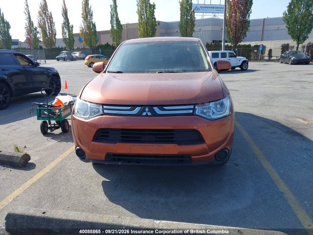 JA4AZ2A30EZ605874 Mitsubishi Outlander Es