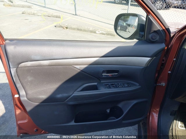 JA4AZ2A30EZ605874 Mitsubishi Outlander Es