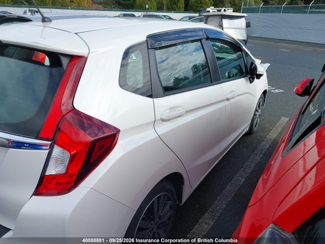 Auction sale of the 2015 Honda Fit, vin: 3HGGK5H86FM106993, lot number: 40088881