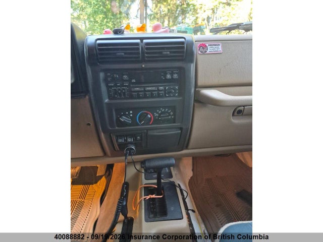 40088882 :رقم المزاد ، 1J4FA59S22P765059 vin ، 2002 Jeep Tj مزاد بيع