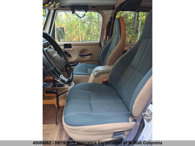 40088882 :رقم المزاد ، 1J4FA59S22P765059 vin ، 2002 Jeep Tj مزاد بيع