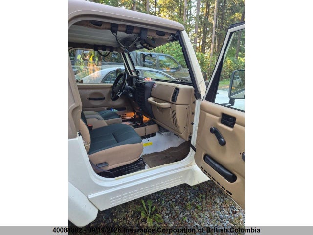 40088882 :رقم المزاد ، 1J4FA59S22P765059 vin ، 2002 Jeep Tj مزاد بيع