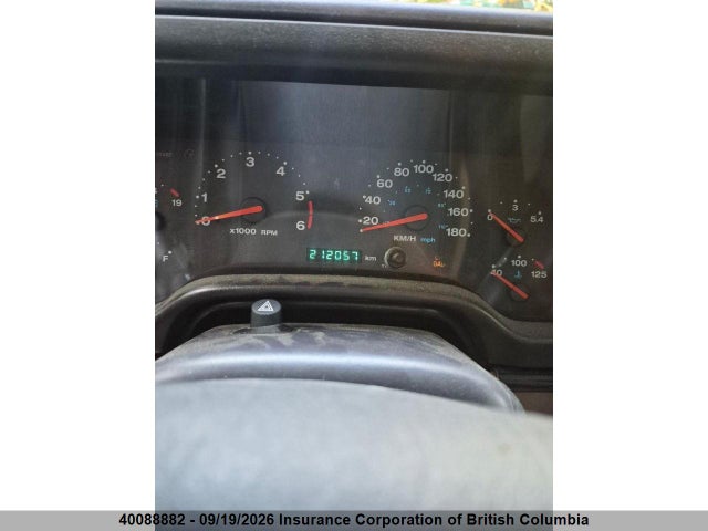 40088882 :رقم المزاد ، 1J4FA59S22P765059 vin ، 2002 Jeep Tj مزاد بيع