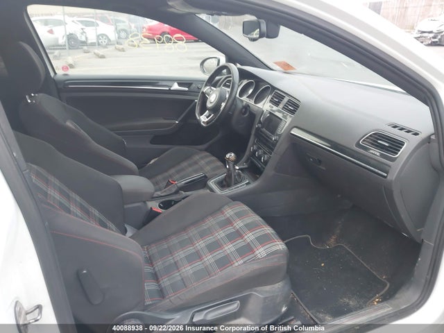 3VWYT7AU2FM094194 Volkswagen GTI