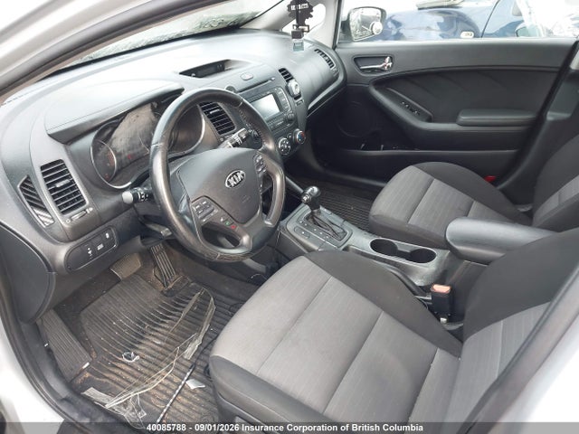 40085788 :رقم المزاد ، KNAFX4A86F5435082 vin ، 2015 Kia Forte Ex مزاد بيع