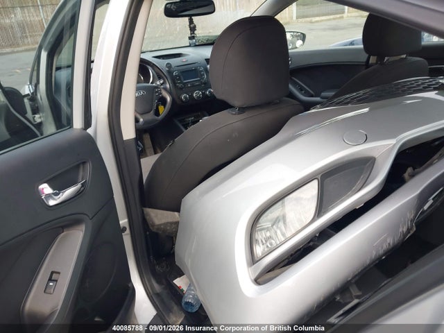40085788 :رقم المزاد ، KNAFX4A86F5435082 vin ، 2015 Kia Forte Ex مزاد بيع