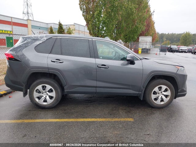 Toyota RAV4 2022 2T3B1RFV0NC316516 Image 13