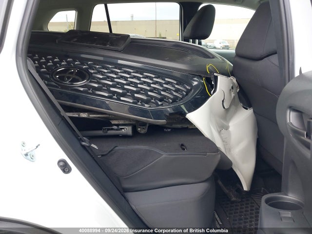 Продажа на аукционе авто 2023 Toyota Corolla Cross Le, vin: 7MUBAABG4PV078848, номер лота: 40088994