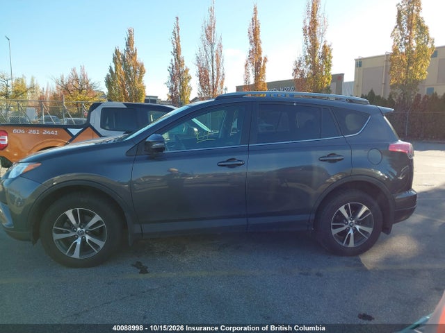 2017 Toyota Rav4 მანქანა იყიდება აუქციონზე, vin: 2T3RFREV8HW587893, აუქციონის ნომერი: 40088998