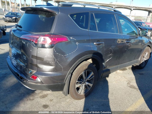 2017 Toyota Rav4 მანქანა იყიდება აუქციონზე, vin: 2T3RFREV8HW587893, აუქციონის ნომერი: 40088998