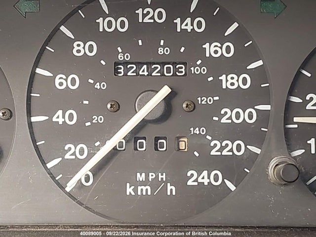 40089005 :رقم المزاد ، JM1EC4339N0110787 vin ، 1992 Mazda Mx-3 Precedia مزاد بيع