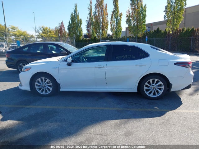Продаж на аукціоні авто 2021 Toyota Camry, vin: 4T1C31AKXMU028697, номер лоту: 40089015