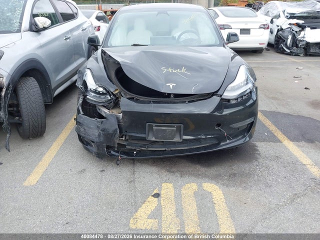 5YJ3E1EB7KF236521 Tesla MODEL 3