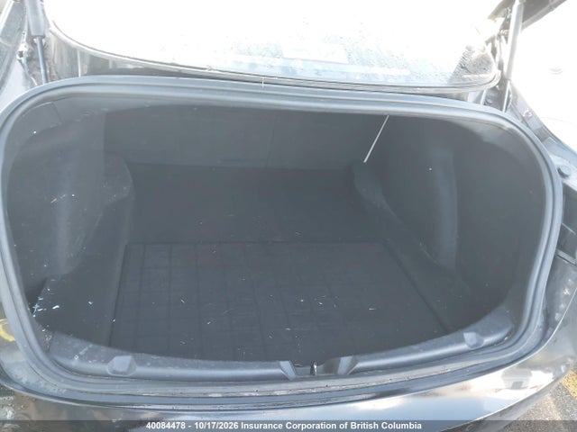 5YJ3E1EB7KF236521 Tesla MODEL 3