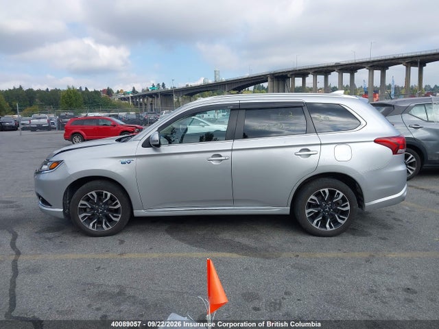 40089057 :رقم المزاد ، JA4J24A53JZ619599 vin ، 2018 Mitsubishi Outlander Phev Gt/se مزاد بيع
