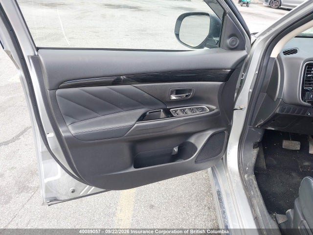 40089057 :رقم المزاد ، JA4J24A53JZ619599 vin ، 2018 Mitsubishi Outlander Phev Gt/se مزاد بيع