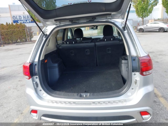 40089057 :رقم المزاد ، JA4J24A53JZ619599 vin ، 2018 Mitsubishi Outlander Phev Gt/se مزاد بيع