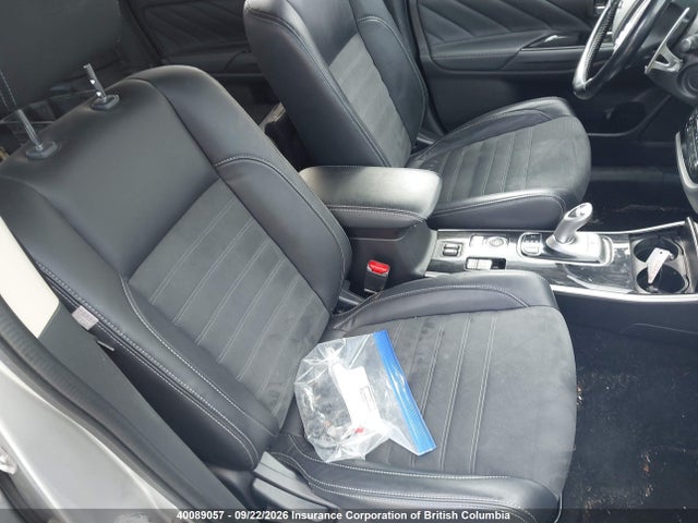 40089057 :رقم المزاد ، JA4J24A53JZ619599 vin ، 2018 Mitsubishi Outlander Phev Gt/se مزاد بيع