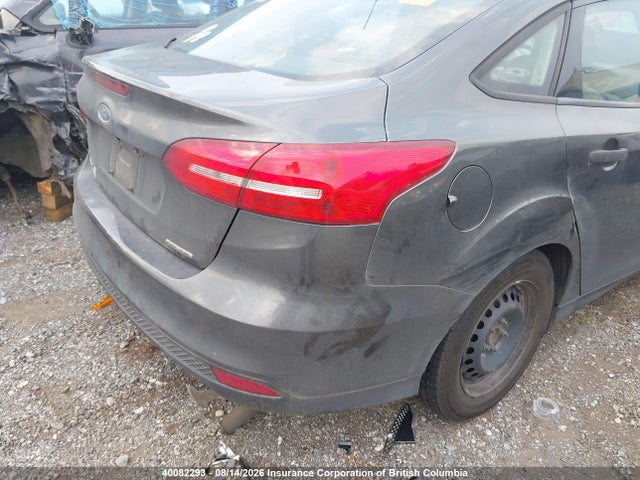 Ford FOCUS S 2015 1FADP3E21FL309594 Image 4