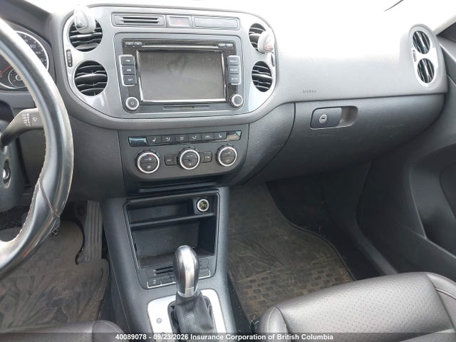 2015 Volkswagen Tiguan Comfortline/trendline მანქანა იყიდება აუქციონზე, vin: WVGHV7AX5FW510399, აუქციონის ნომერი: 40089078