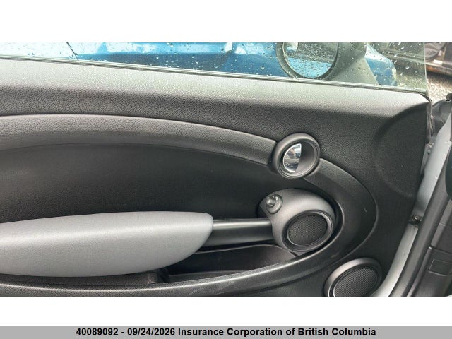 40089092 :رقم المزاد ، WMWMF3C54ATZ25063 vin ، 2010 Mini Cooper مزاد بيع