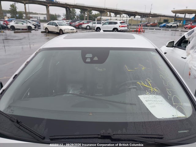 Volvo S60 2015 YV149MFM3F2332014 Image 18
