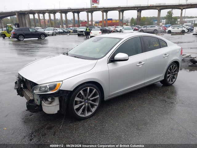 Volvo S60 2015 YV149MFM3F2332014 Image 2