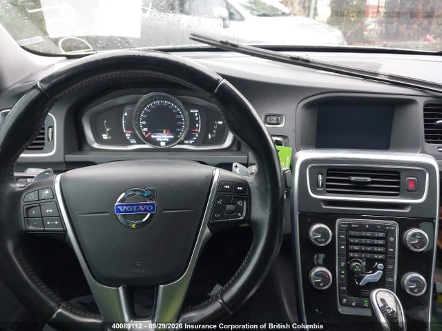 Volvo S60 2015 YV149MFM3F2332014 Image 22
