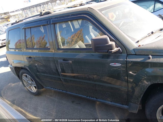 40088581 :رقم المزاد ، 1J8FF28W48D602801 vin ، 2008 Jeep Patriot Sport مزاد بيع