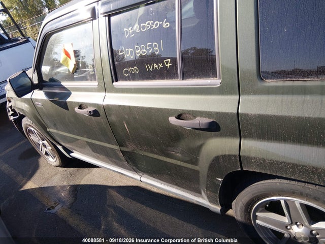 40088581 :رقم المزاد ، 1J8FF28W48D602801 vin ، 2008 Jeep Patriot Sport مزاد بيع