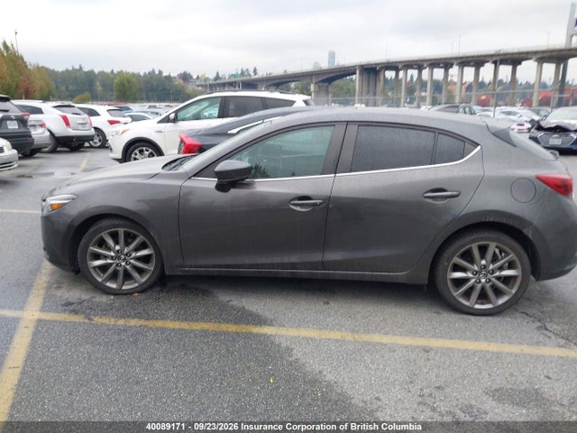 Продаж на аукціоні авто 2018 Mazda 3 Grand Touring, vin: 3MZBN1M39JM238798, номер лоту: 40089171