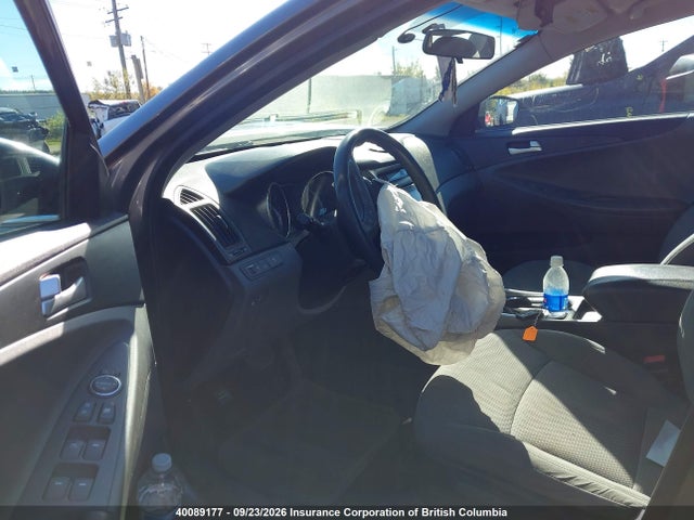 40089177 :رقم المزاد ، 5NPEB4AC1DH572705 vin ، 2013 Hyundai Sonata Gl مزاد بيع