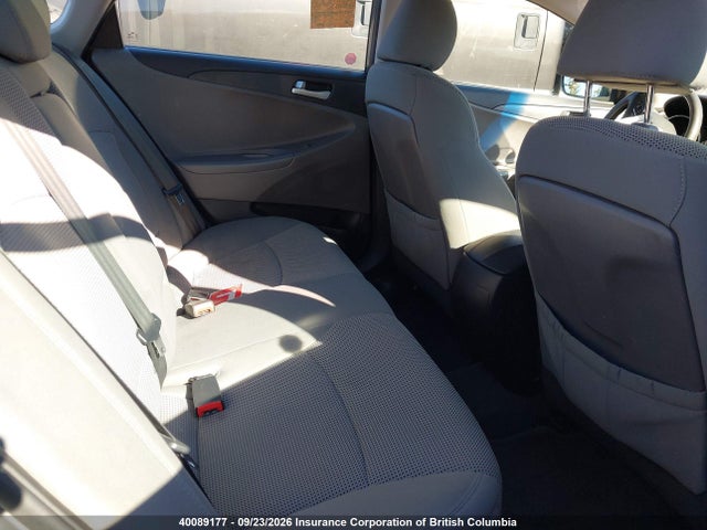40089177 :رقم المزاد ، 5NPEB4AC1DH572705 vin ، 2013 Hyundai Sonata Gl مزاد بيع