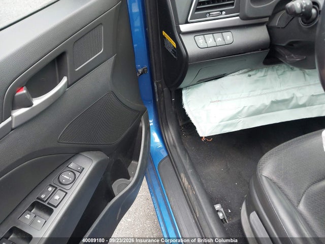 Продажа на аукционе авто 2017 Hyundai Elantra Se/value/limited, vin: KMHD84LF8HU337615, номер лота: 40089180