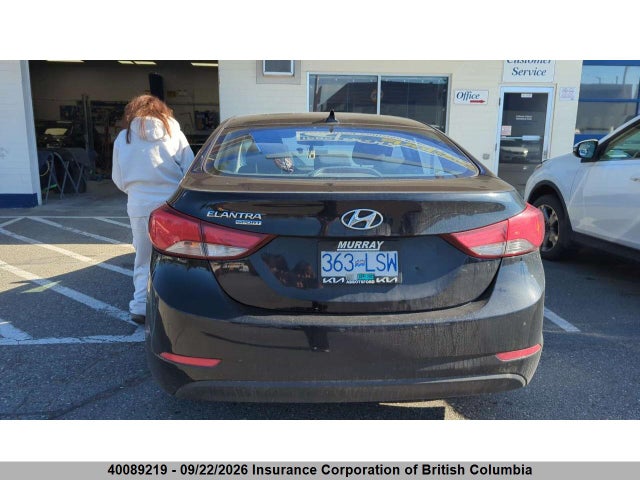 40089219 :رقم المزاد ، KMHDH4AE1FU306214 vin ، 2015 Hyundai Elantra Se/sport/limited مزاد بيع