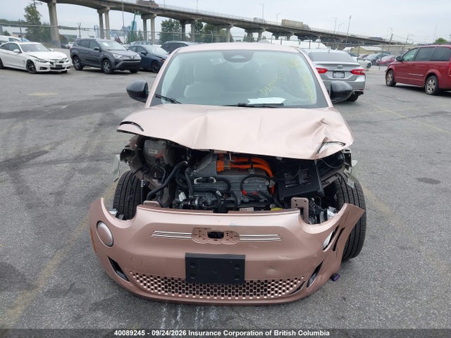 2026 Fiat 500e Bev Pop მანქანა იყიდება აუქციონზე, vin: ZFAFFAB44TX270401, აუქციონის ნომერი: 40089245